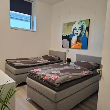 شقة Gemuetliche Ferienhaushaelfte Im Herzen