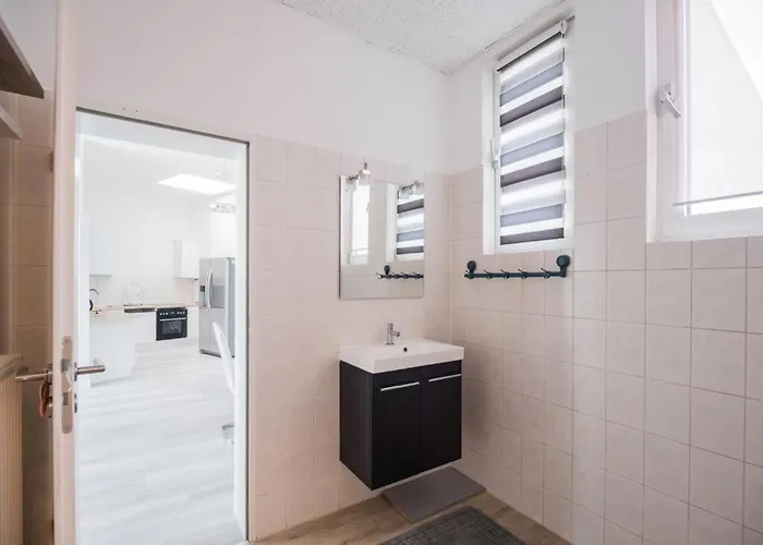 Gemuetliche Ferienhaushaelfte Im Herzen شقة